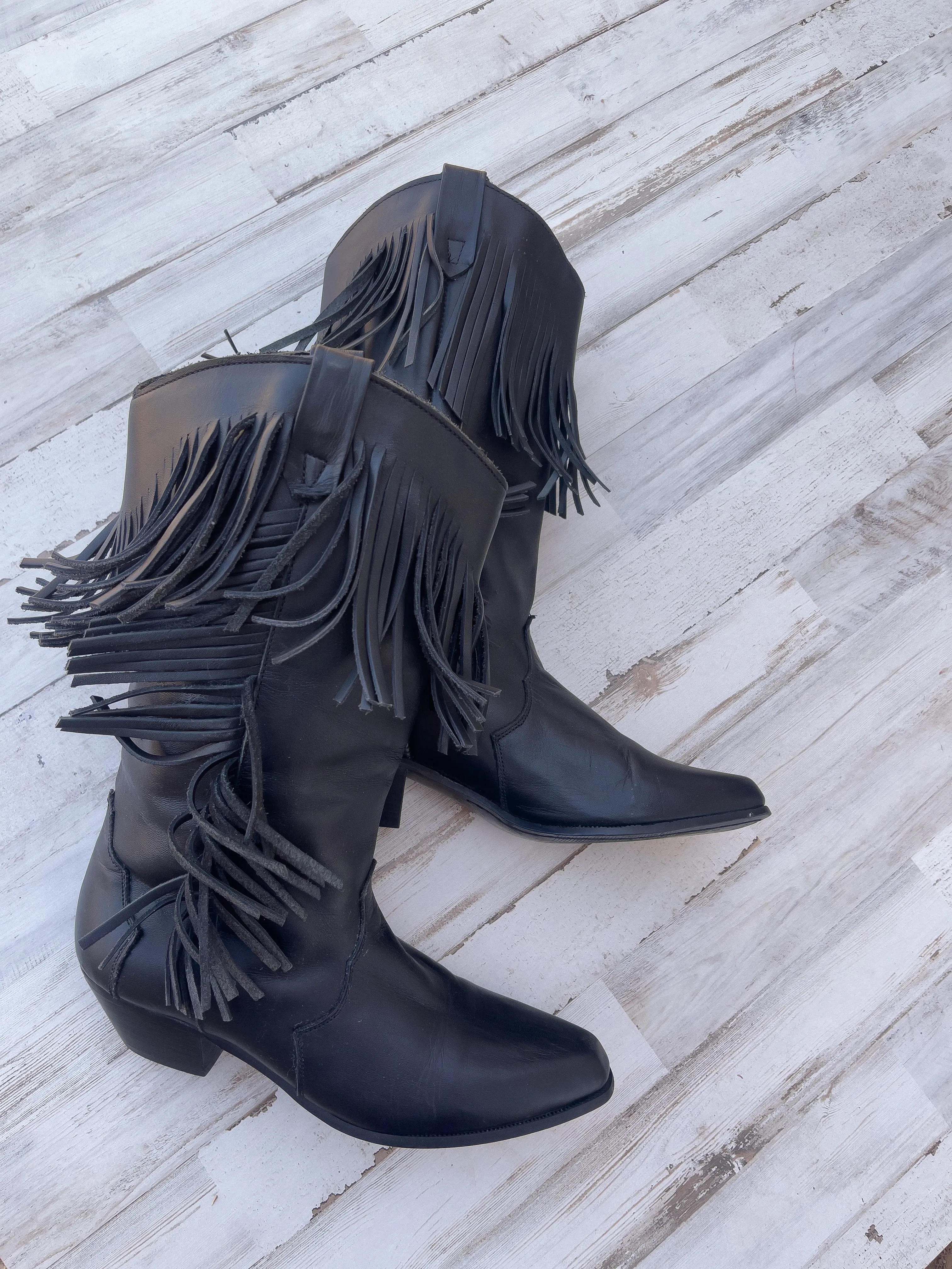 Fringe Boots Sz 6 Vintage Cowboy Boots  Black Leather Southwestern Cowgirl Boots Size 6