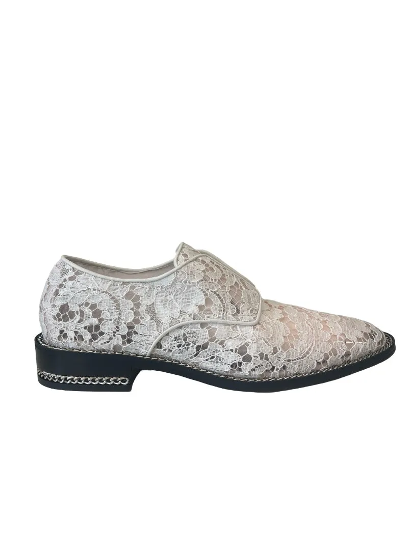 Givenchy White Lace & Mesh Double Chain Derby. Size: 38