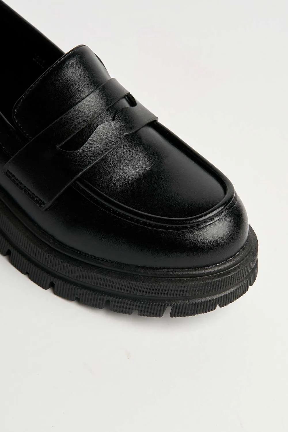 Hexo Chunky Sole Slip-On Loafers in Black Matt