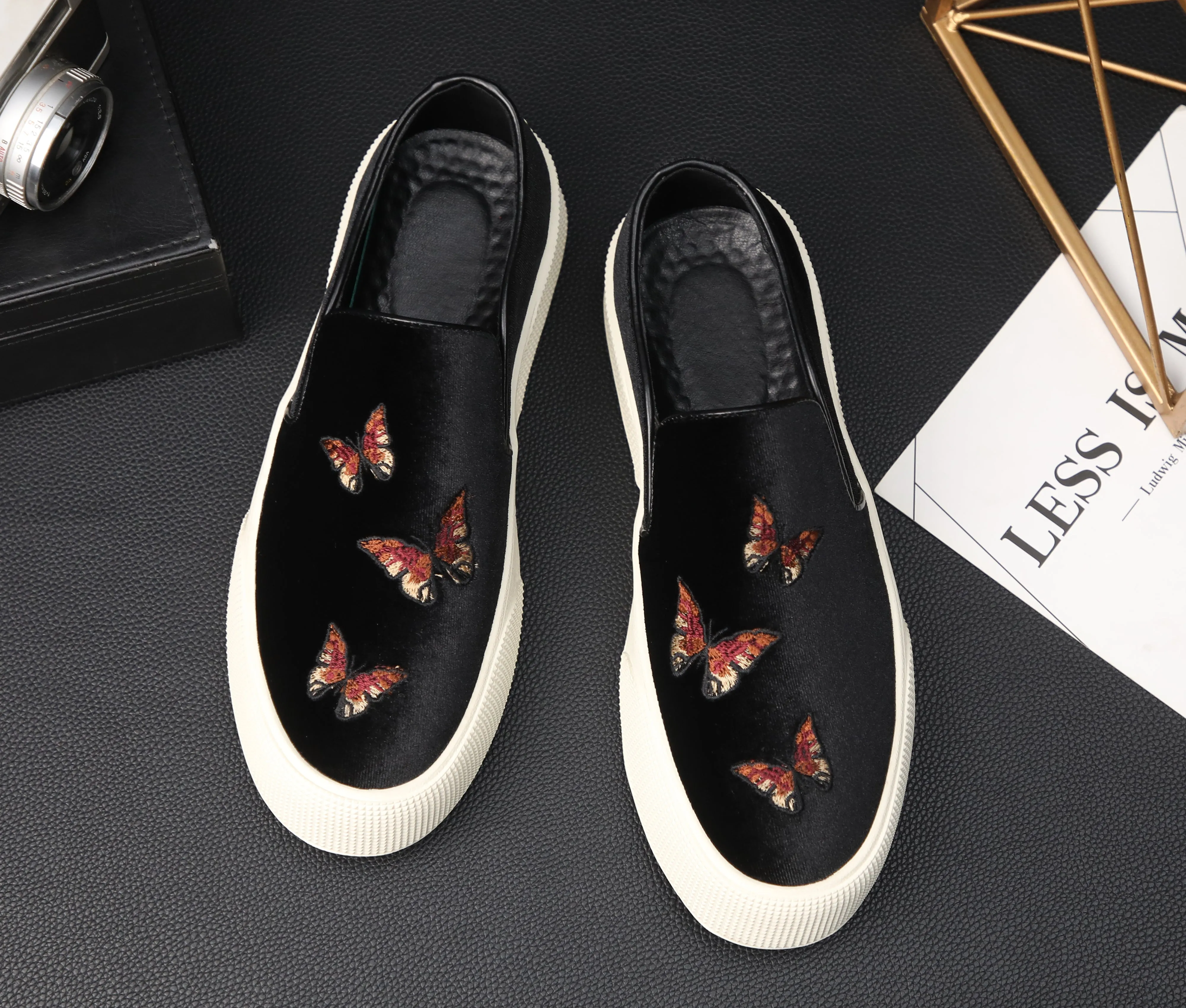 Men's Velvet Butterfly Embroidery Loafers